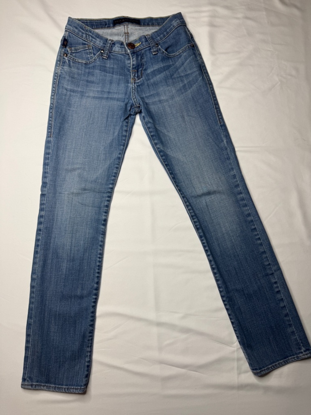 Rock & Republic Sadie Straight Jeans Size 0S Light Wash Rhinestone Embellished